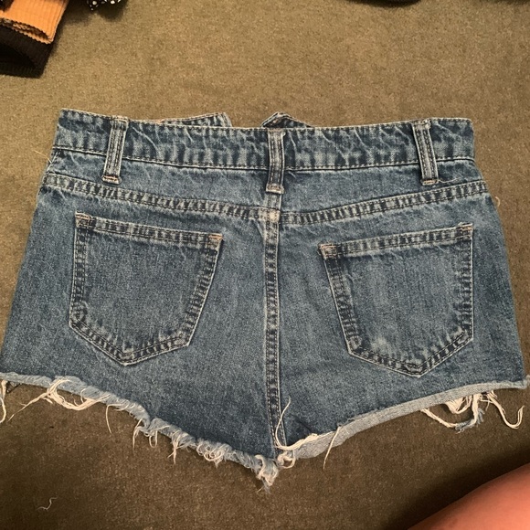 Distressed Jean Shorts - Picture 3 of 4